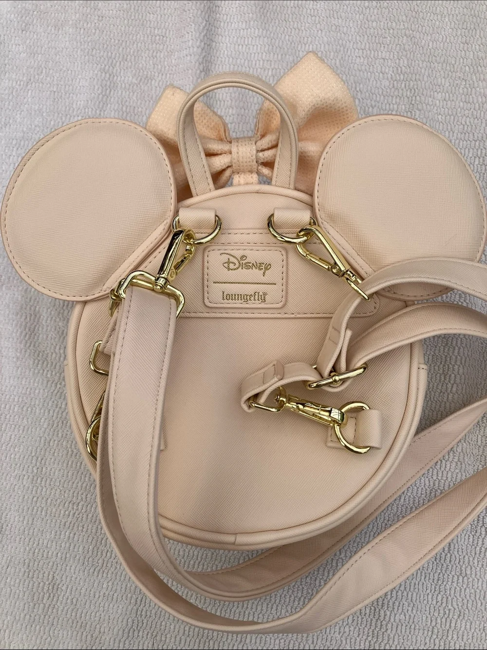 NWOT Disney + Loungefly Minnie Mouse Pin Collector Mini Backpack